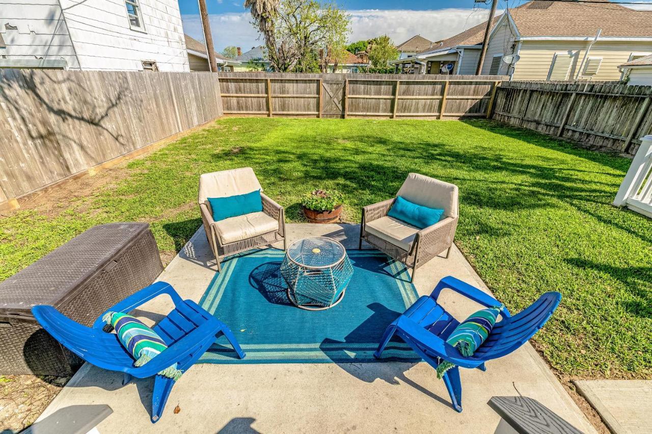 Crystal Cottage Galveston Exterior photo