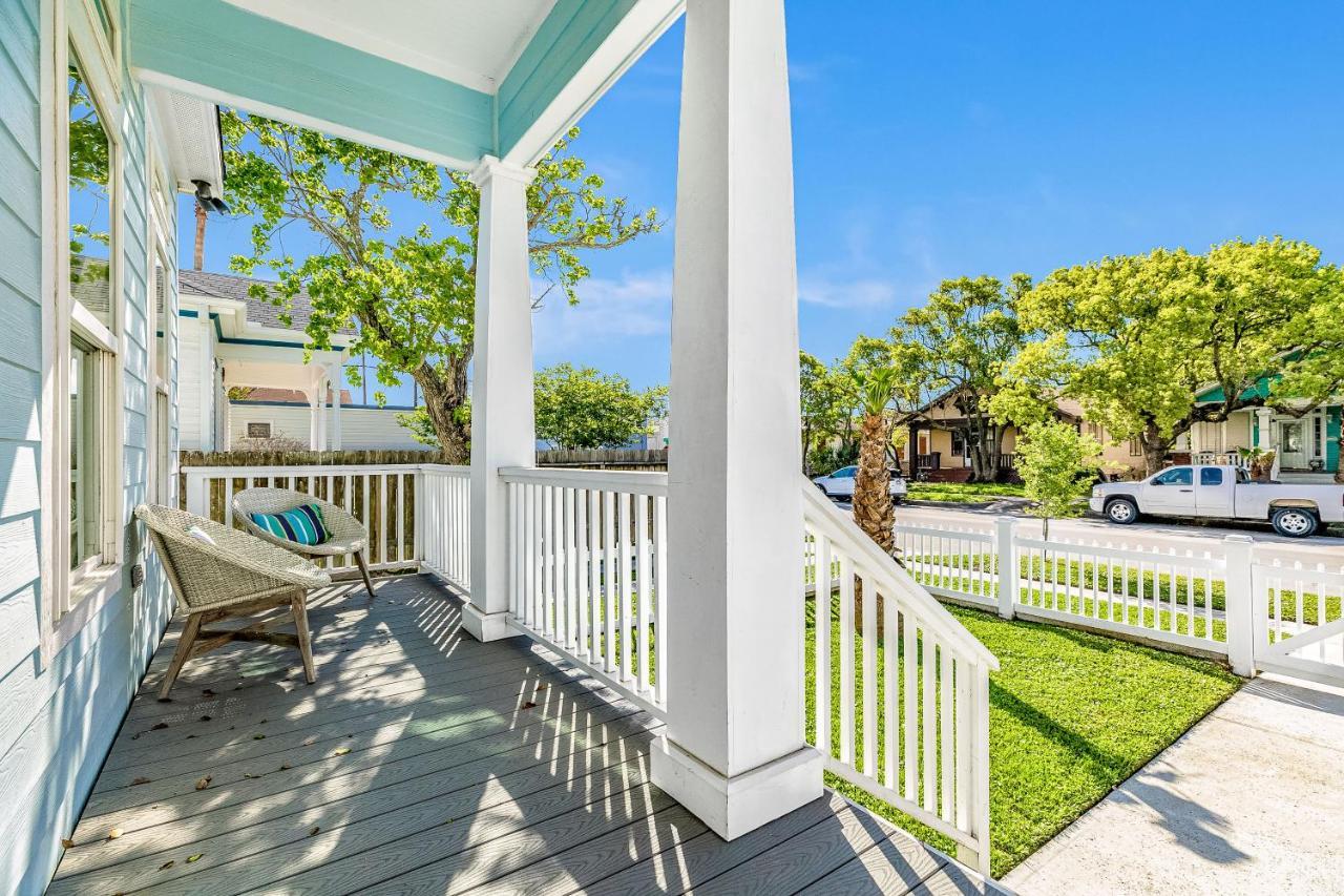 Crystal Cottage Galveston Exterior photo